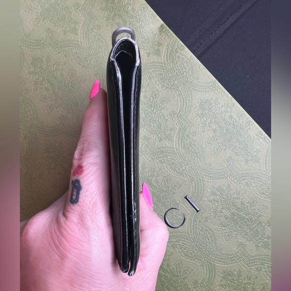 Authentic Gucci Wallet, Mens - Picture 7 of 12